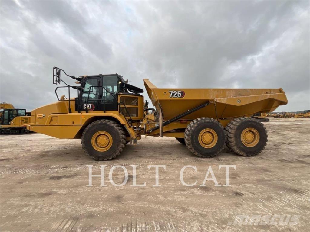 CAT 725 Шарнирно-сочленённые самосвалы