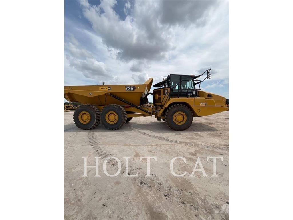 CAT 725 Шарнирно-сочленённые самосвалы