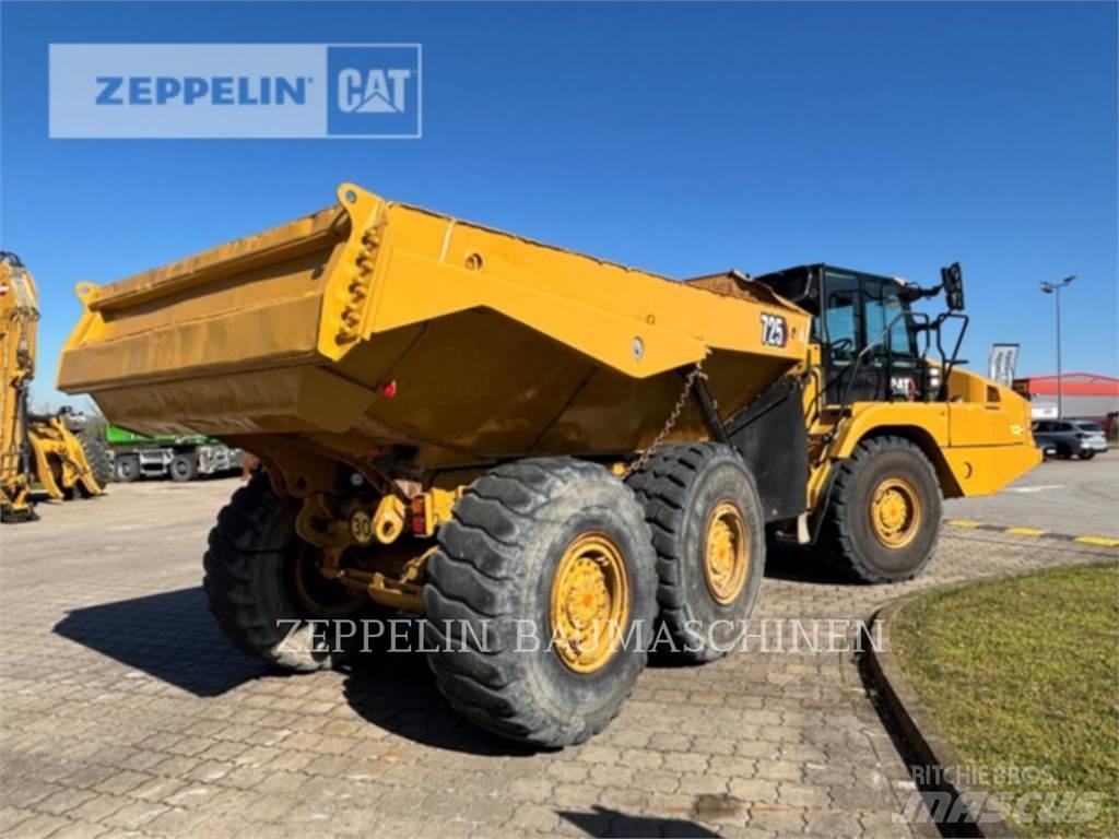 CAT 725-04A Шарнирно-сочленённые самосвалы