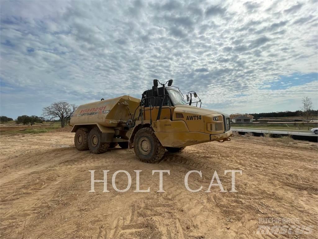 CAT 725C Шарнирно-сочленённые самосвалы
