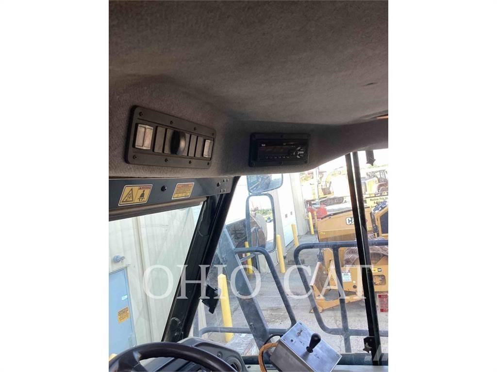 CAT 725C WT Шарнирно-сочленённые самосвалы