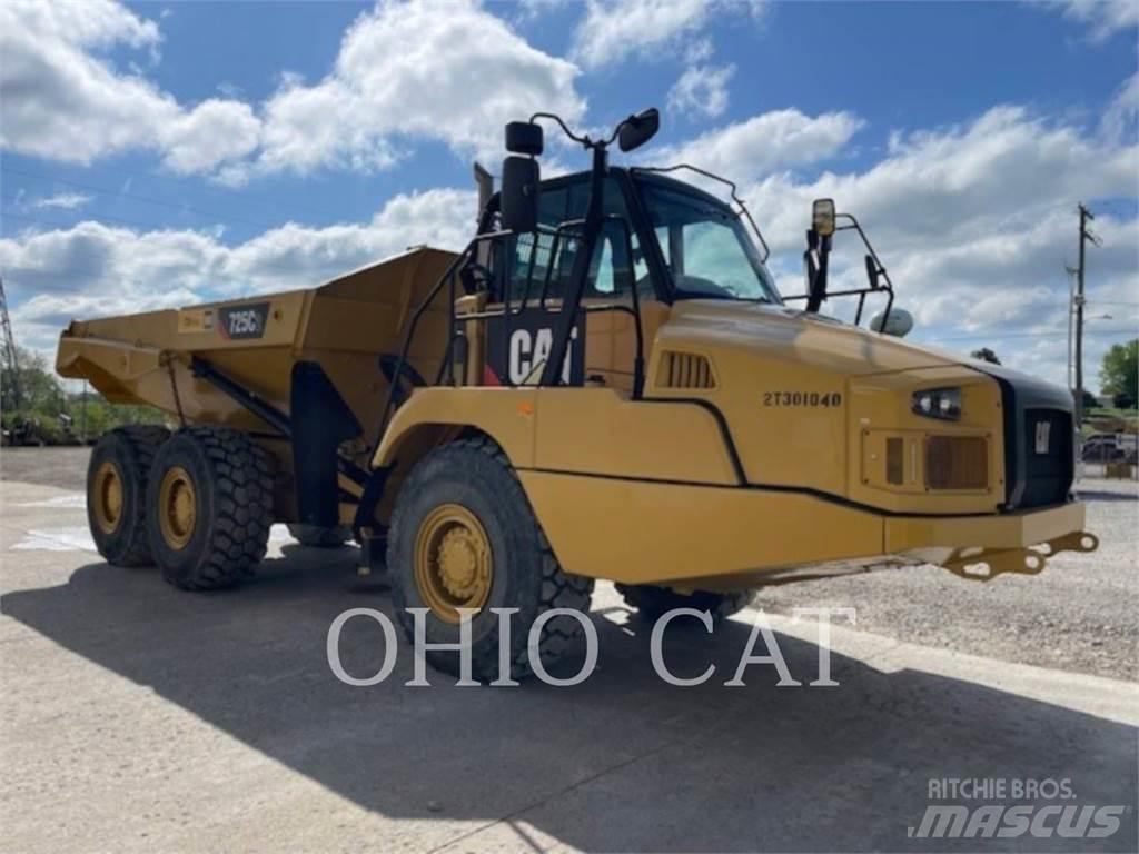 CAT 725C2 Шарнирно-сочленённые самосвалы
