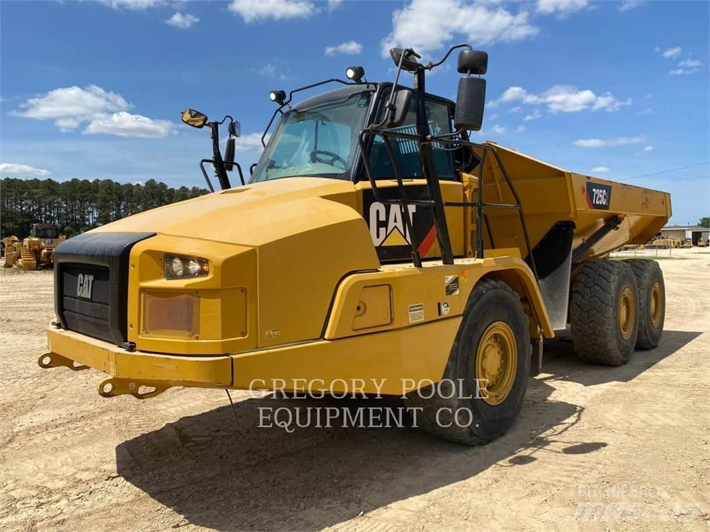 CAT 725C2 Шарнирно-сочленённые самосвалы