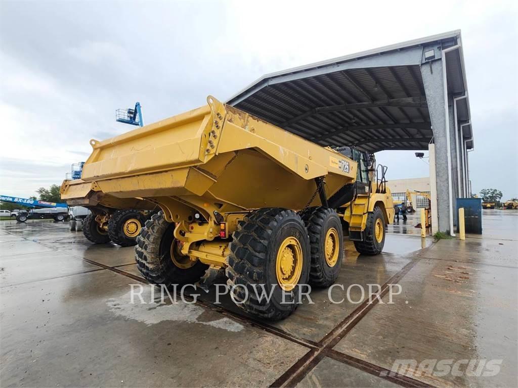 CAT 725TG Шарнирно-сочленённые самосвалы