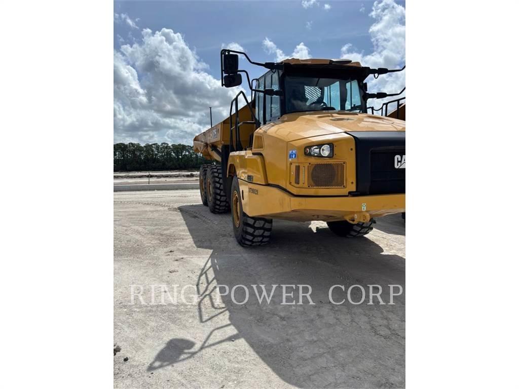 CAT 725TG Шарнирно-сочленённые самосвалы