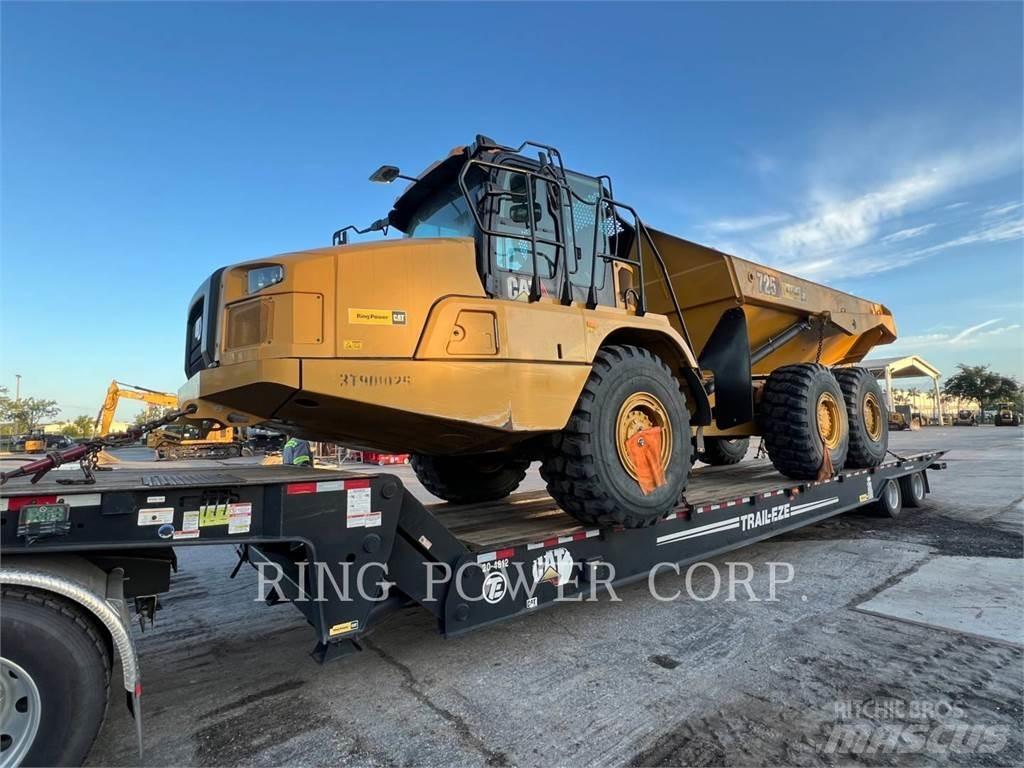 CAT 725TG Шарнирно-сочленённые самосвалы