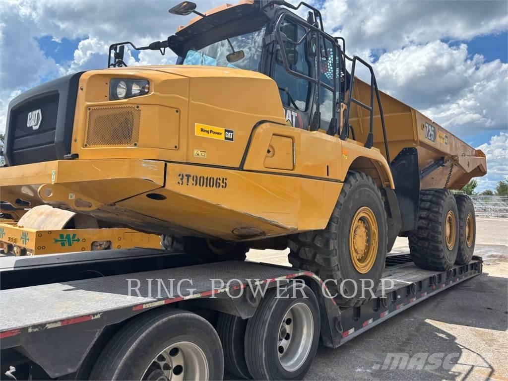 CAT 725TG Шарнирно-сочленённые самосвалы