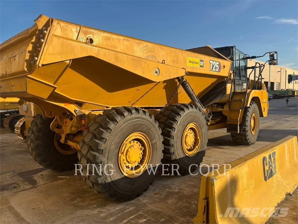 CAT 725TG Шарнирно-сочленённые самосвалы