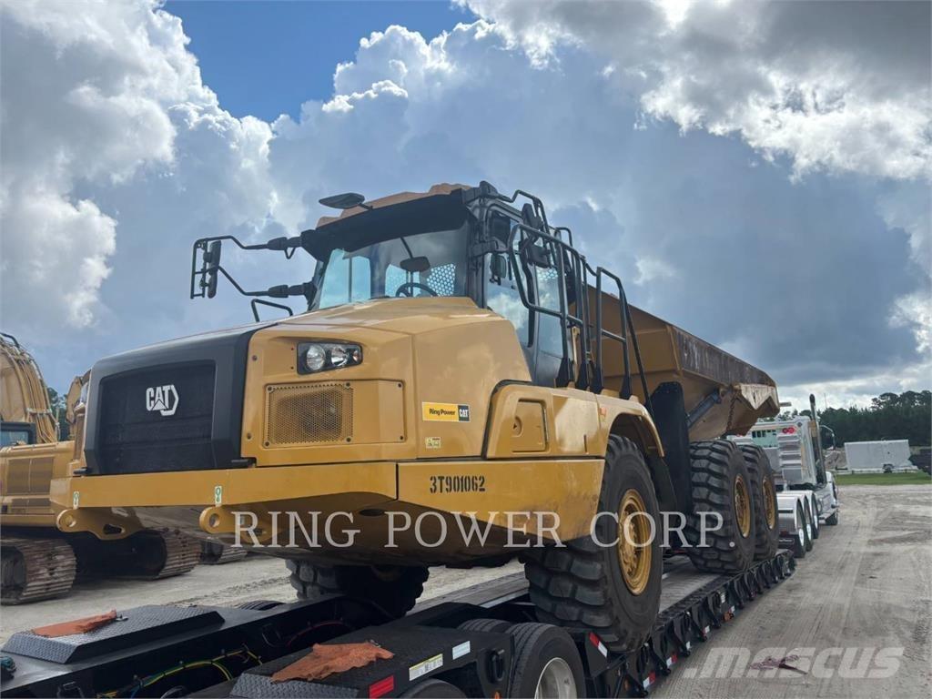 CAT 725TG Шарнирно-сочленённые самосвалы