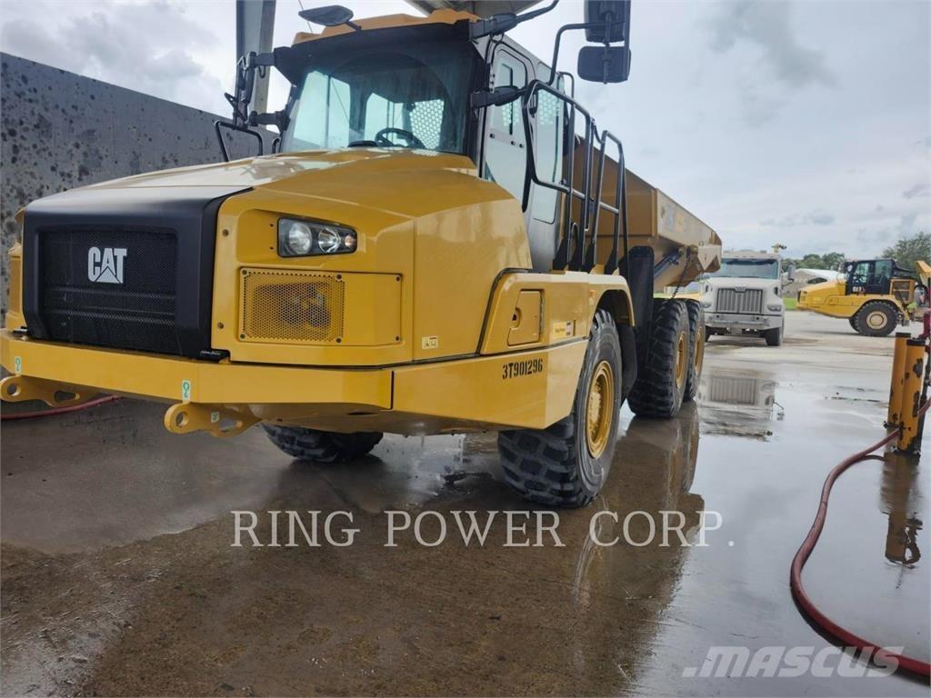 CAT 725TG Шарнирно-сочленённые самосвалы