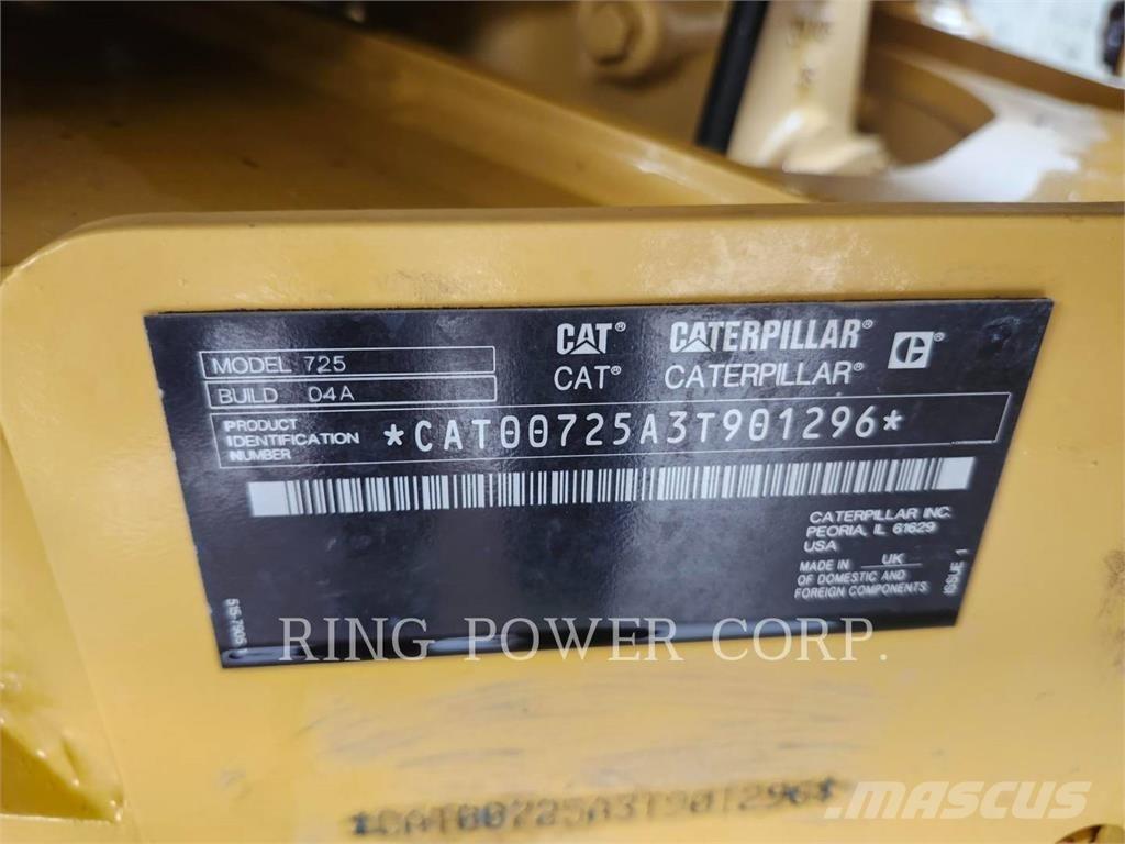 CAT 725TG Шарнирно-сочленённые самосвалы