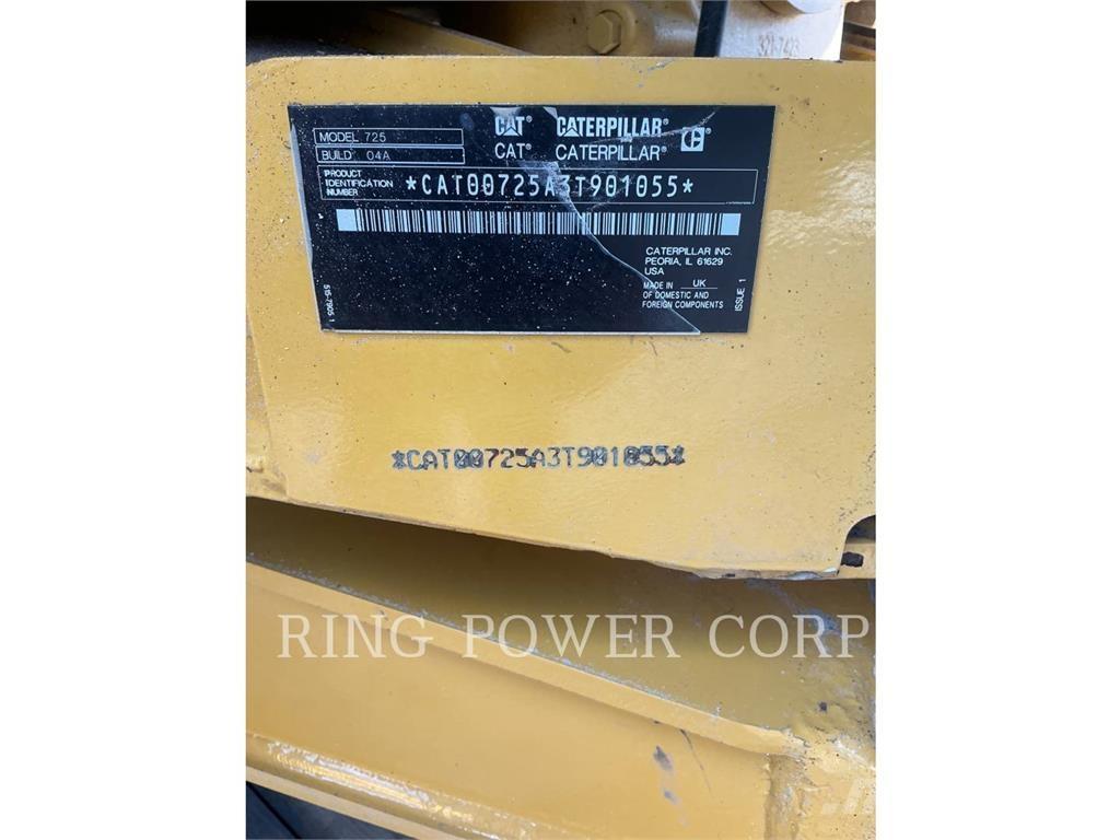 CAT 725TG Шарнирно-сочленённые самосвалы