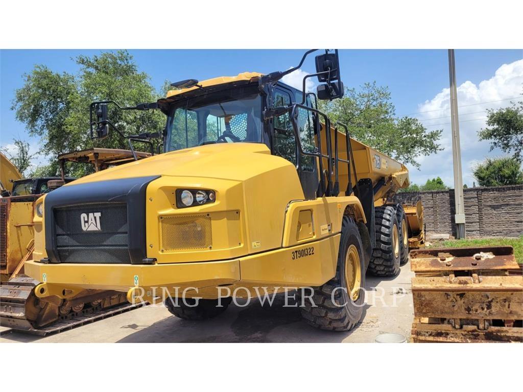 CAT 725TG Шарнирно-сочленённые самосвалы