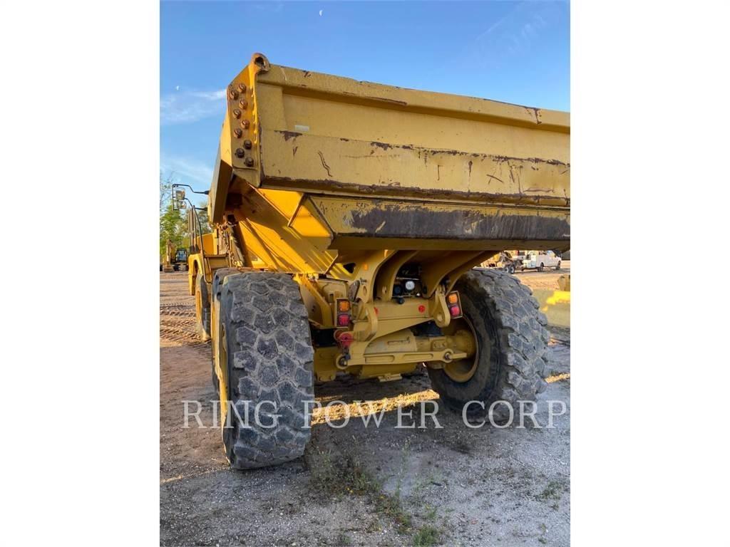 CAT 725WW Грузовики-цистерны