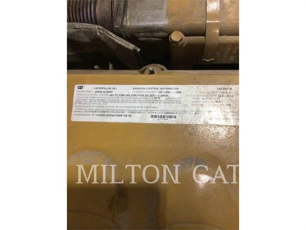 CAT 730 Шарнирно-сочленённые самосвалы
