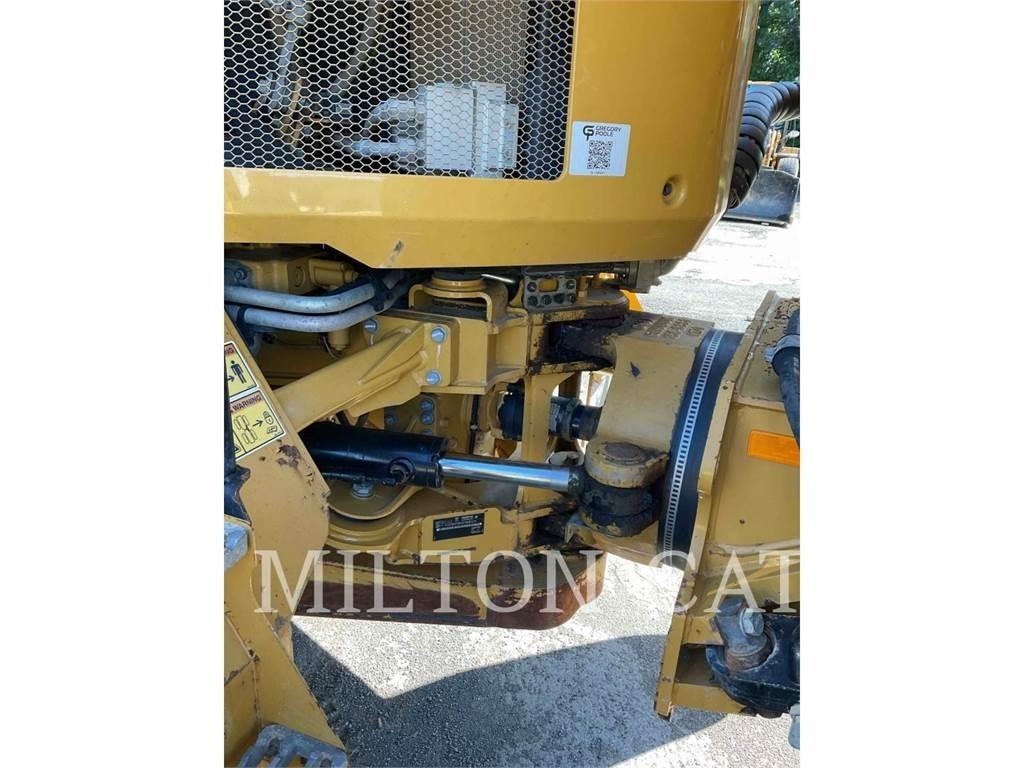 CAT 730 Шарнирно-сочленённые самосвалы