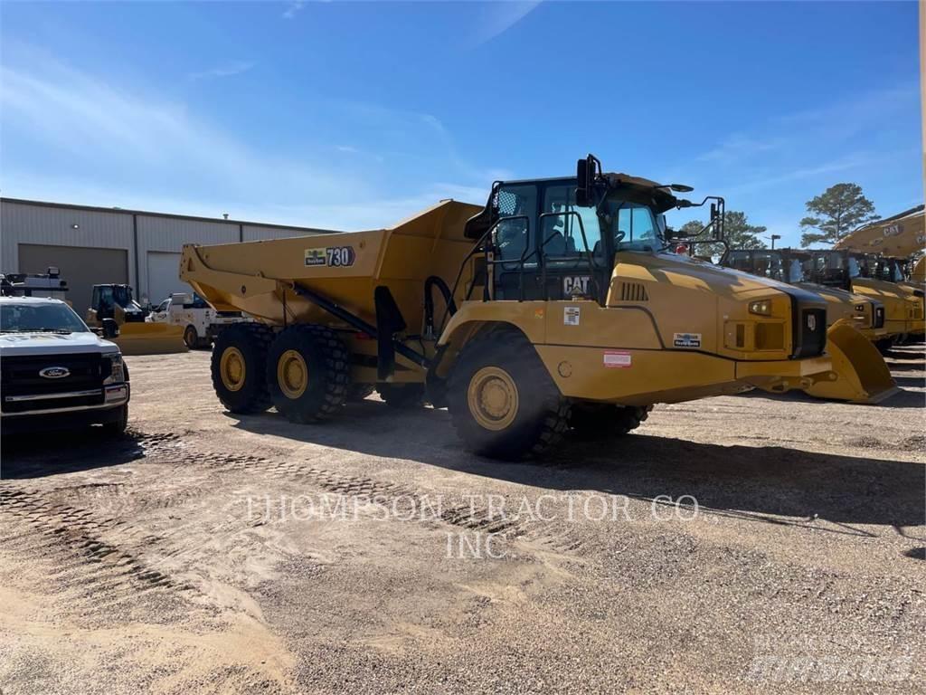 CAT 730 Шарнирно-сочленённые самосвалы