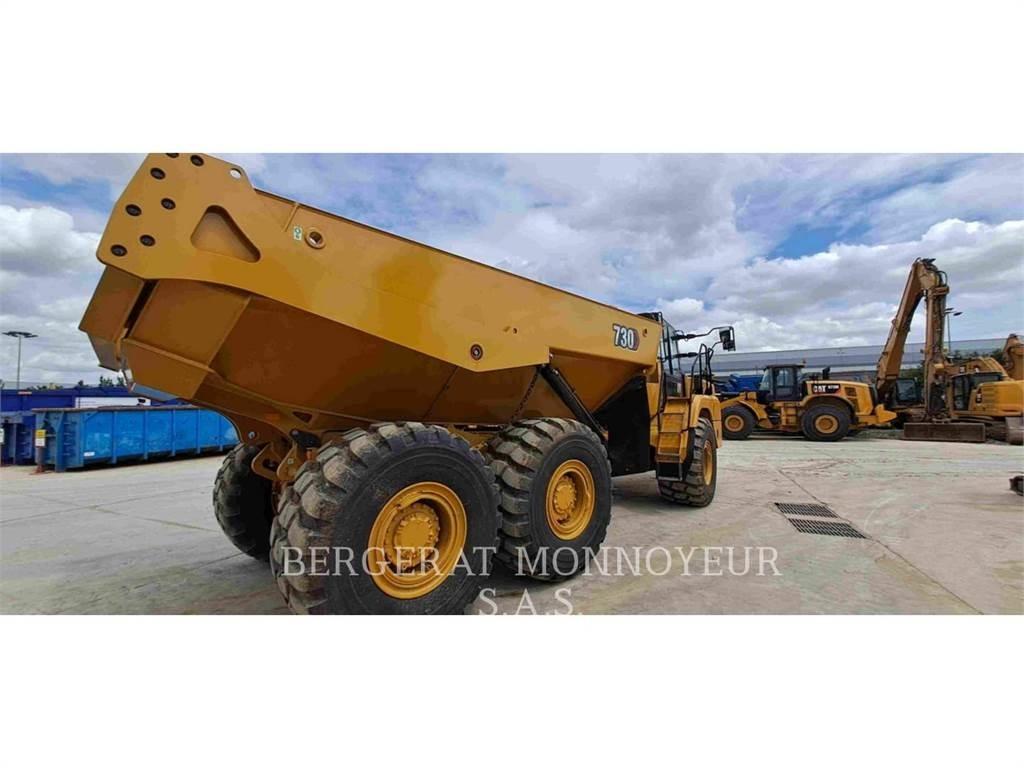CAT 730 Шарнирно-сочленённые самосвалы