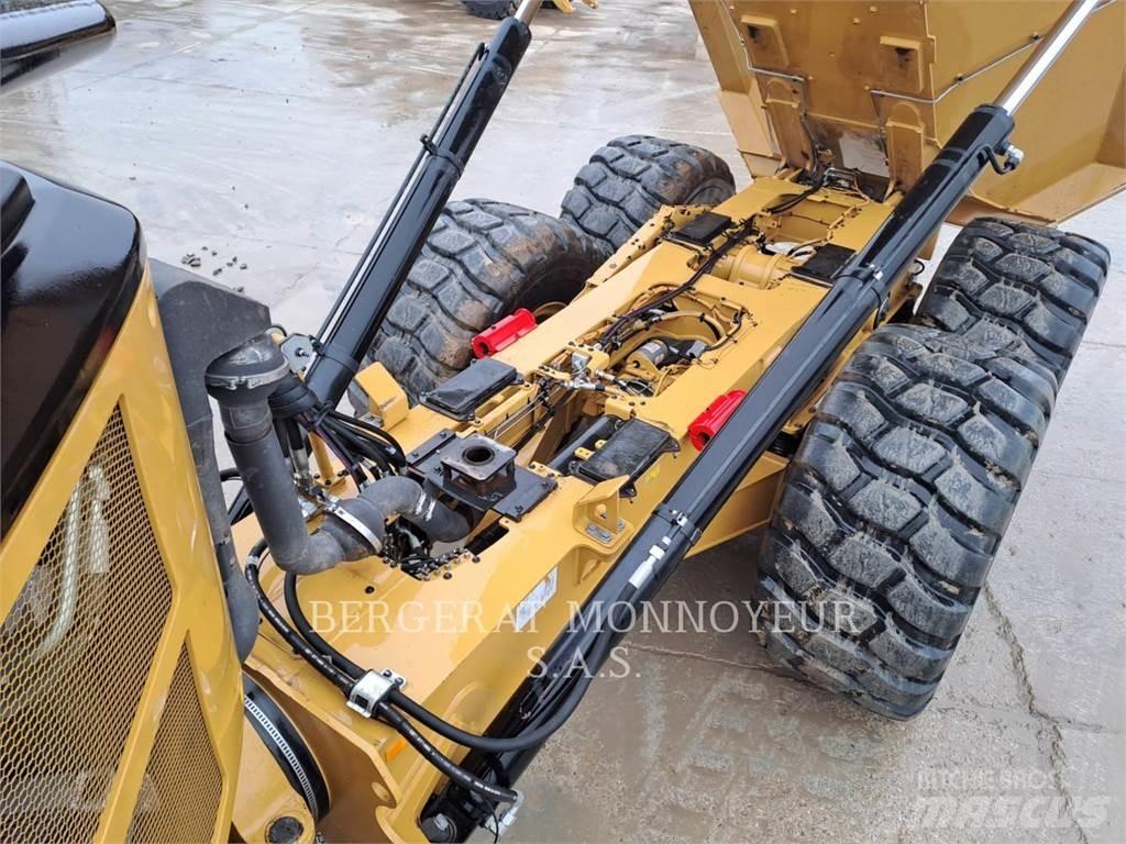 CAT 730 Шарнирно-сочленённые самосвалы