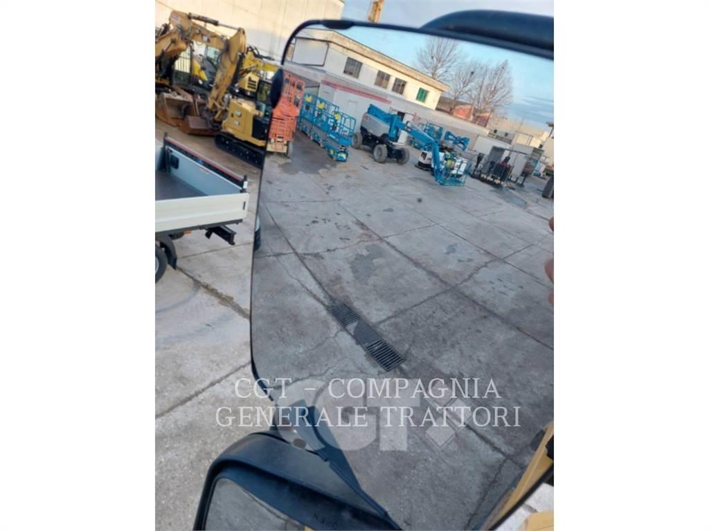 CAT 730 Шарнирно-сочленённые самосвалы