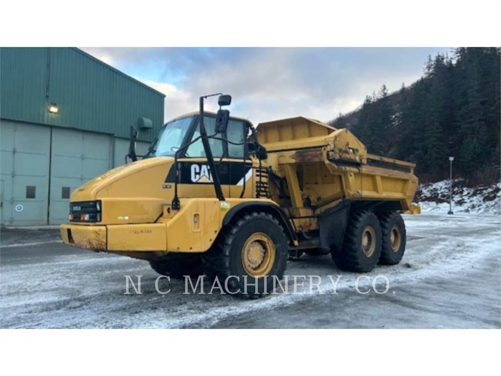CAT 730 Шарнирно-сочленённые самосвалы