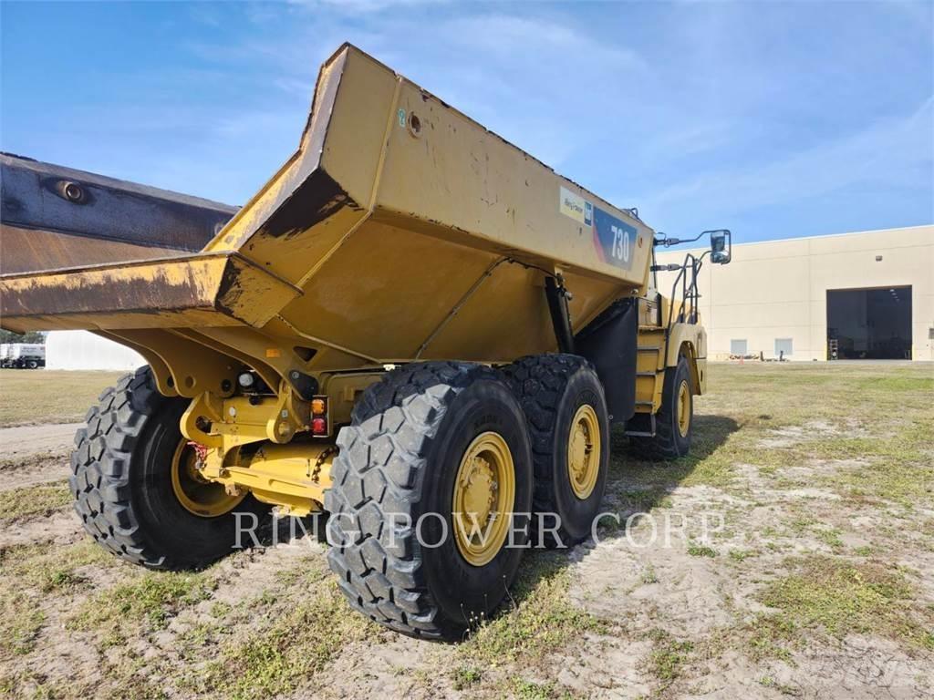 CAT 730 Шарнирно-сочленённые самосвалы