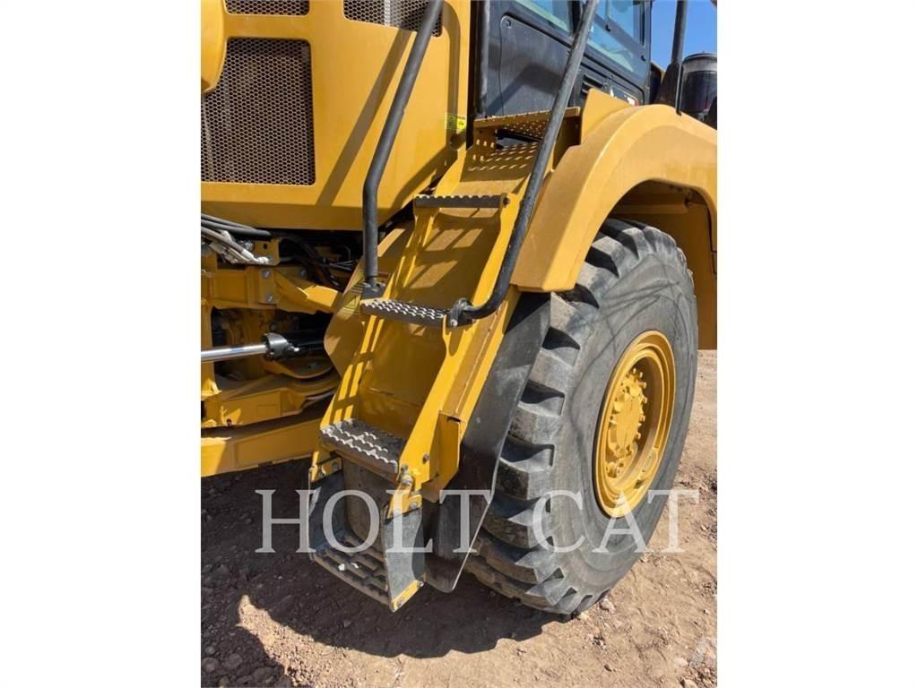 CAT 730 Шарнирно-сочленённые самосвалы