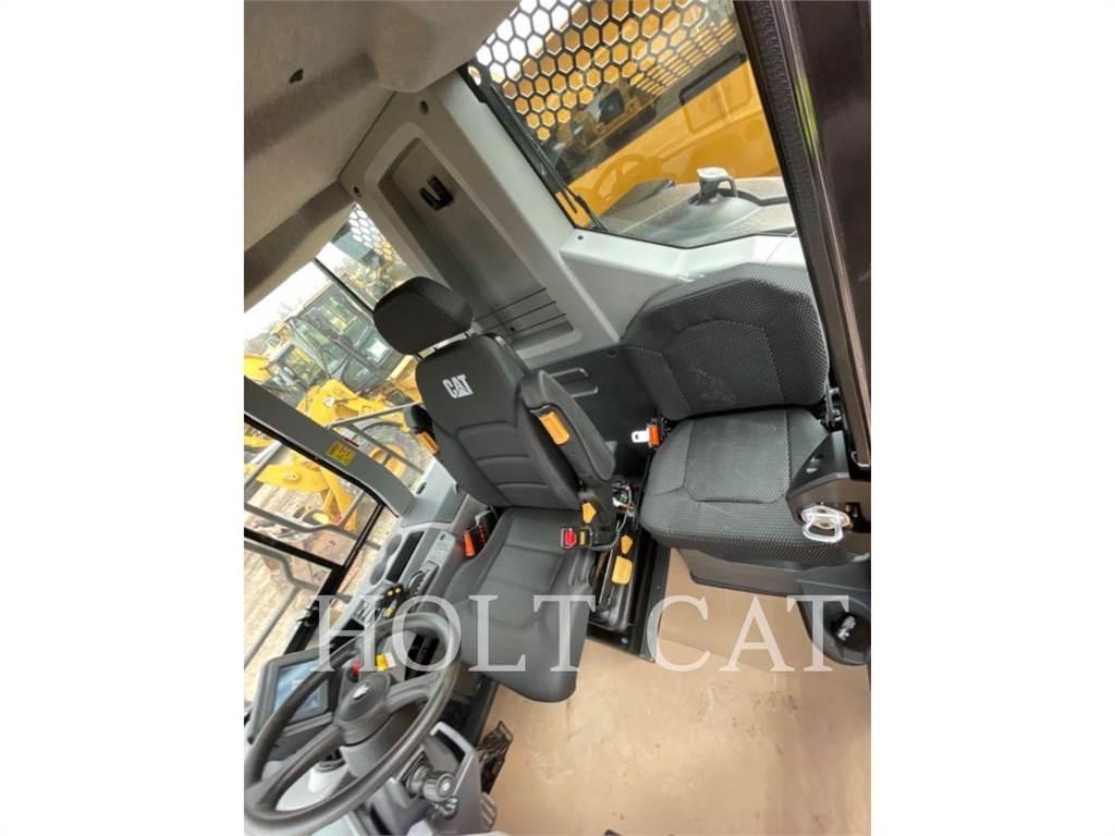 CAT 730 Шарнирно-сочленённые самосвалы