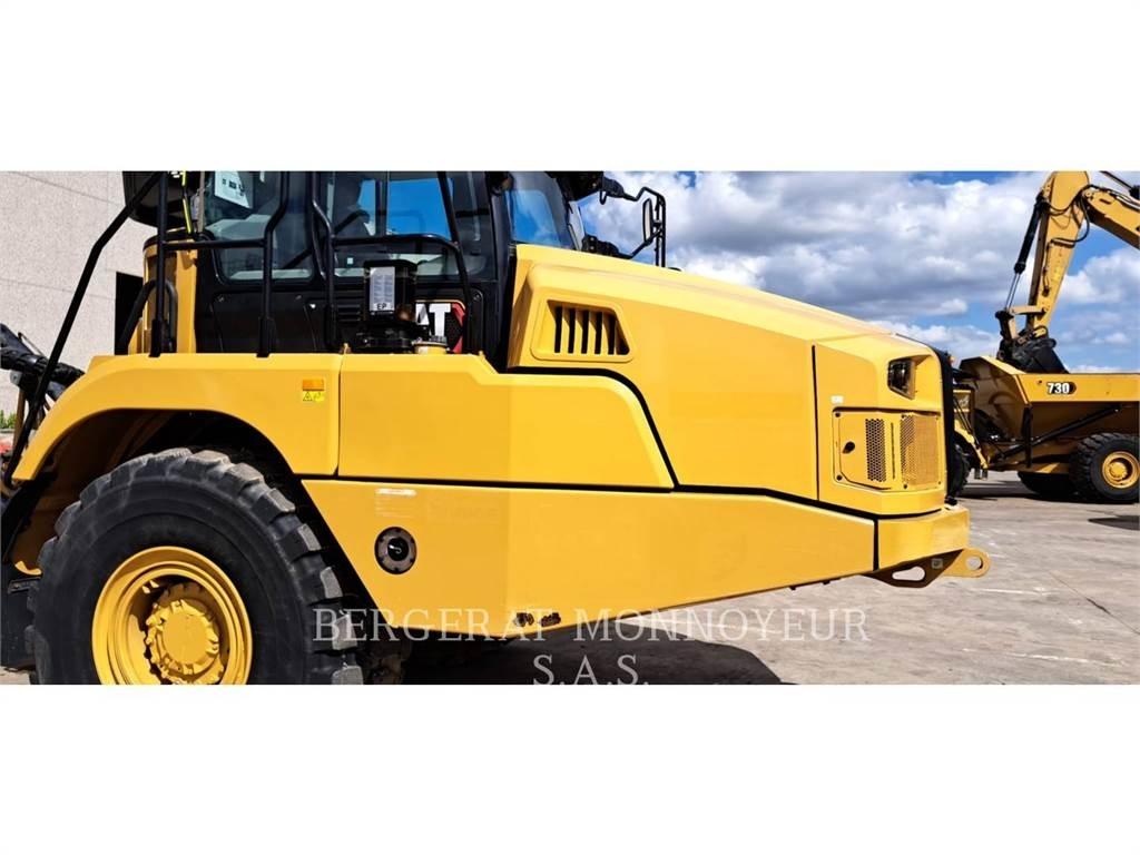 CAT 730 Шарнирно-сочленённые самосвалы