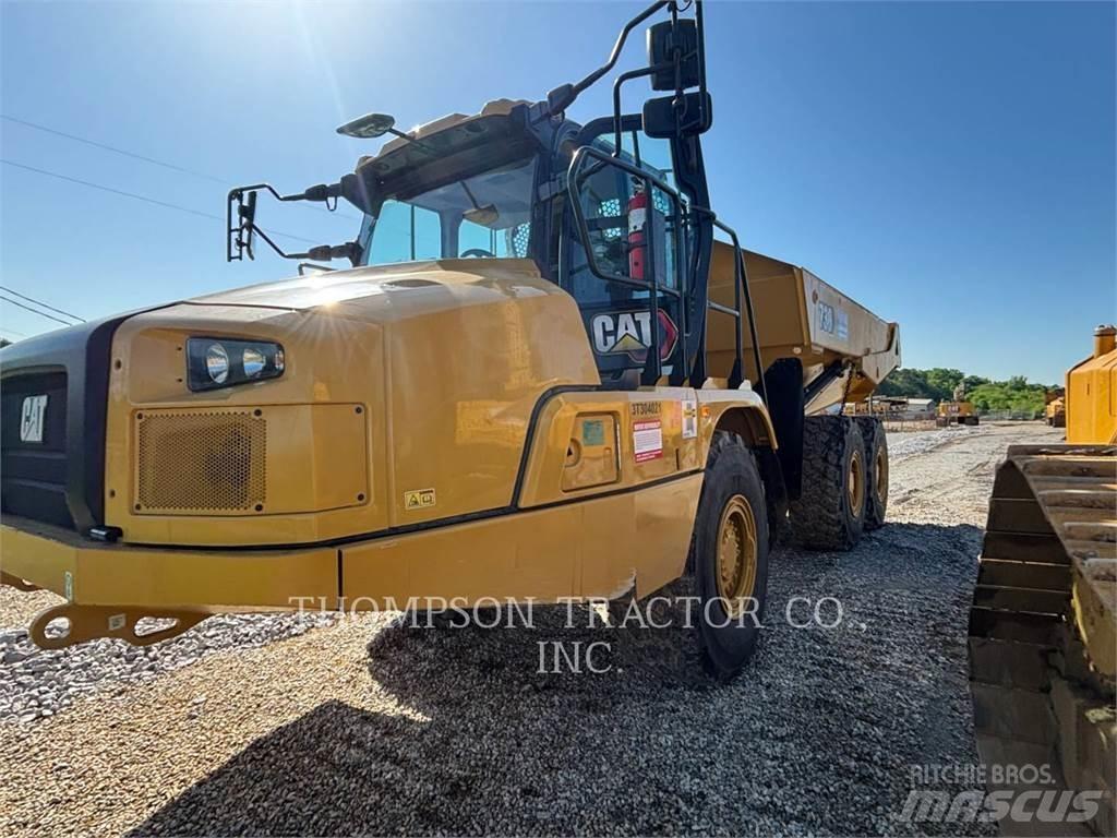 CAT 730 Шарнирно-сочленённые самосвалы