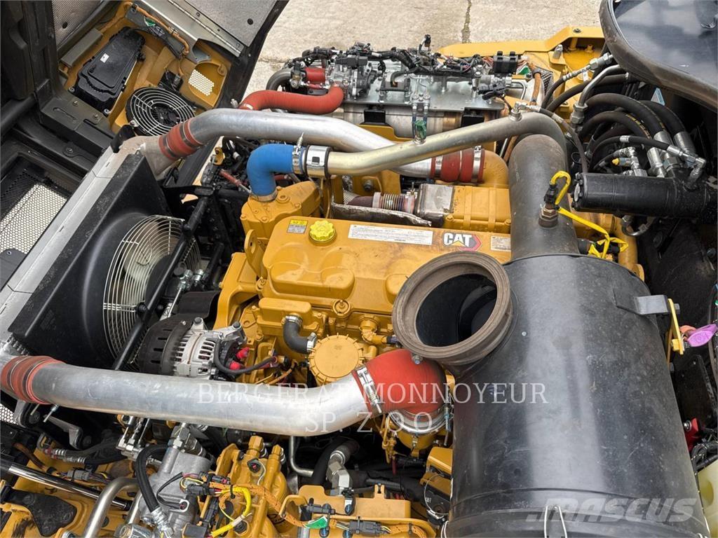 CAT 730 Шарнирно-сочленённые самосвалы