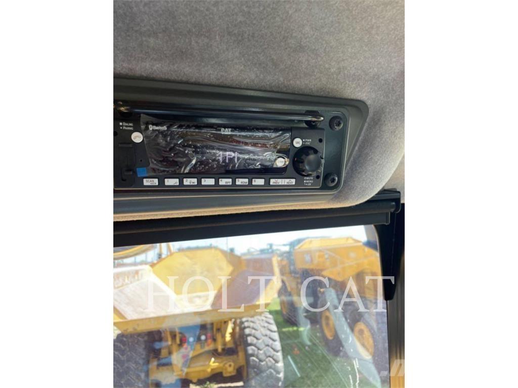 CAT 730 Шарнирно-сочленённые самосвалы