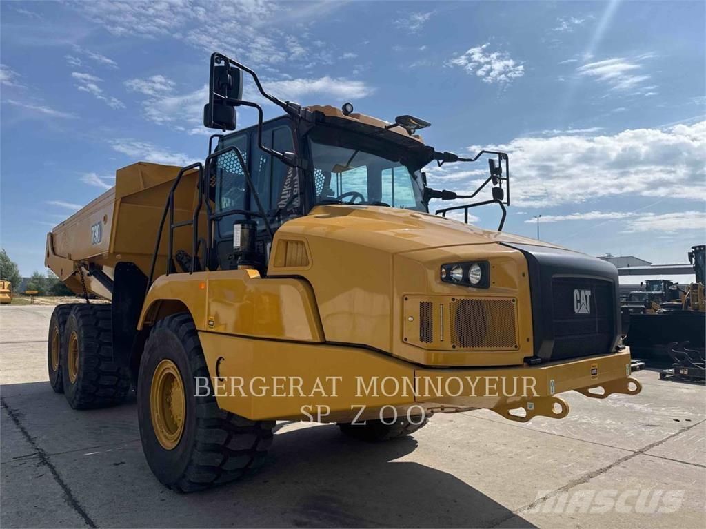 CAT 730 Шарнирно-сочленённые самосвалы
