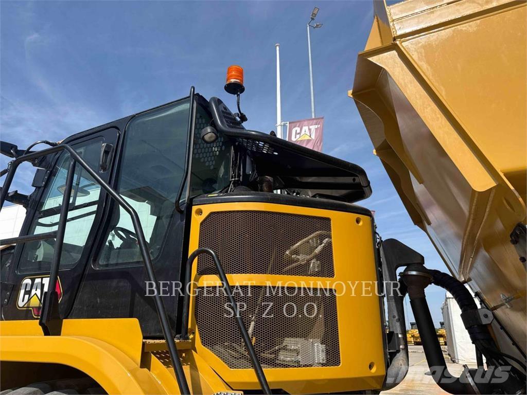CAT 730 Шарнирно-сочленённые самосвалы