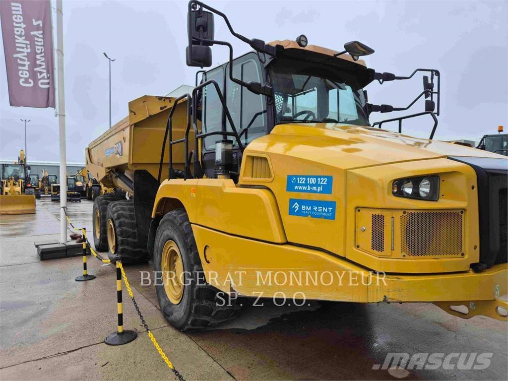CAT 730 Шарнирно-сочленённые самосвалы