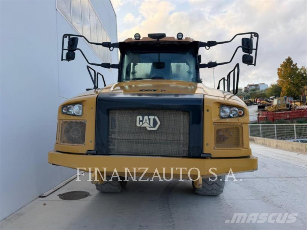 CAT 730 Шарнирно-сочленённые самосвалы