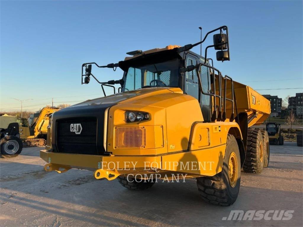 CAT 730-04 Шарнирно-сочленённые самосвалы