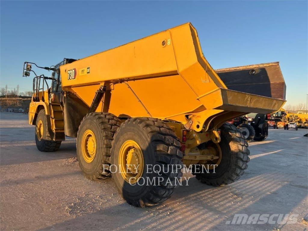CAT 730-04 Шарнирно-сочленённые самосвалы