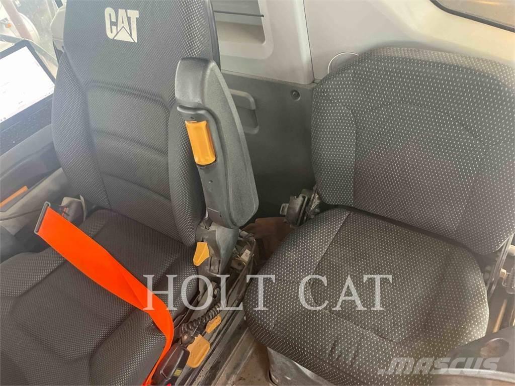 CAT 73004 Шарнирно-сочленённые самосвалы