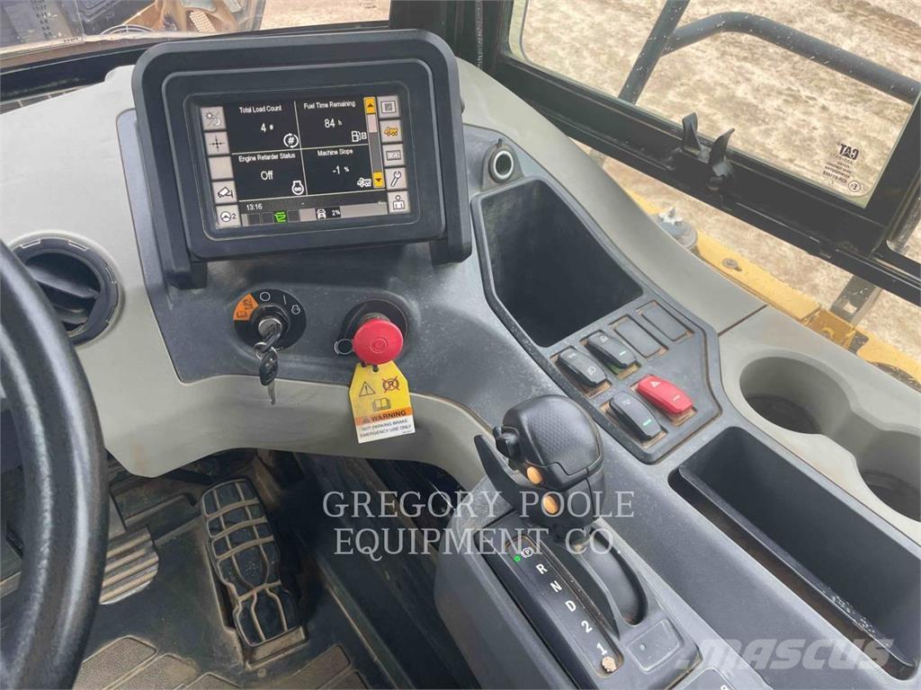 CAT 73004 Шарнирно-сочленённые самосвалы