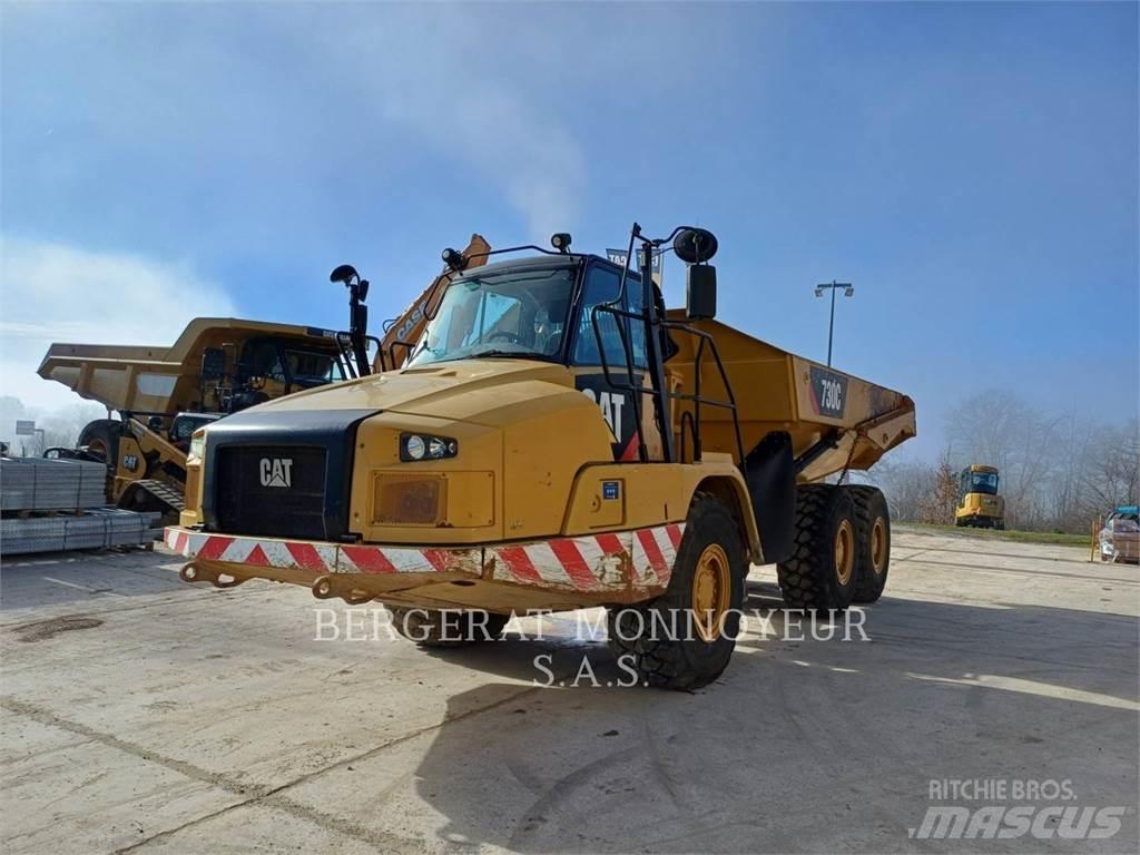 CAT 730C Шарнирно-сочленённые самосвалы