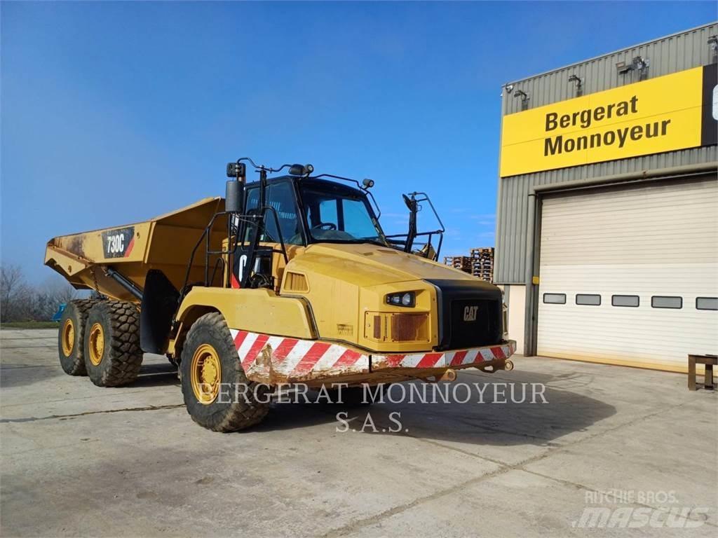 CAT 730C Шарнирно-сочленённые самосвалы
