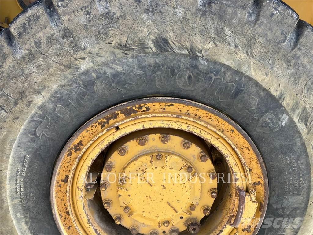 CAT 730C WT Шарнирно-сочленённые самосвалы
