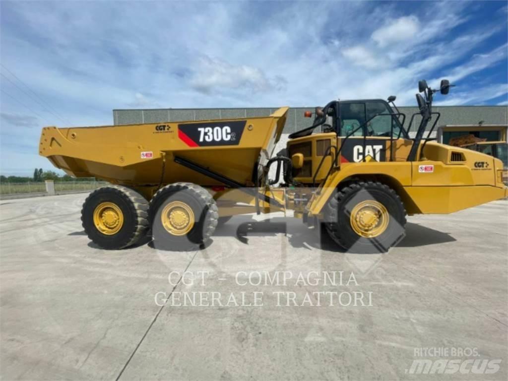CAT 730C2 Шарнирно-сочленённые самосвалы