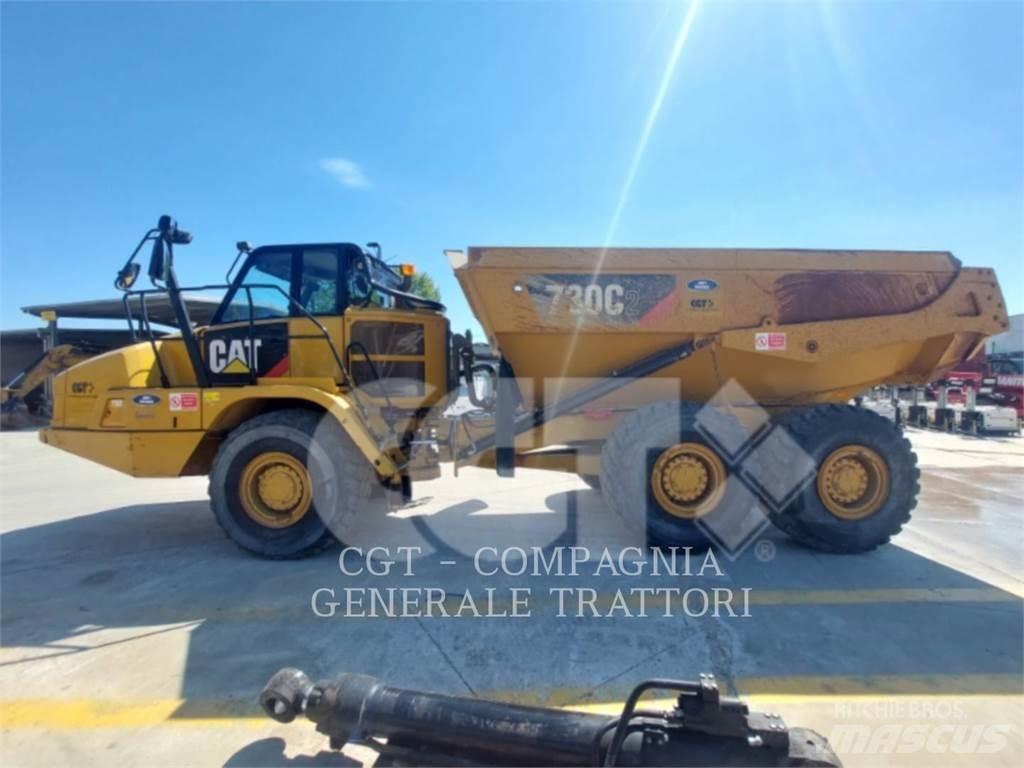 CAT 730C2 Шарнирно-сочленённые самосвалы