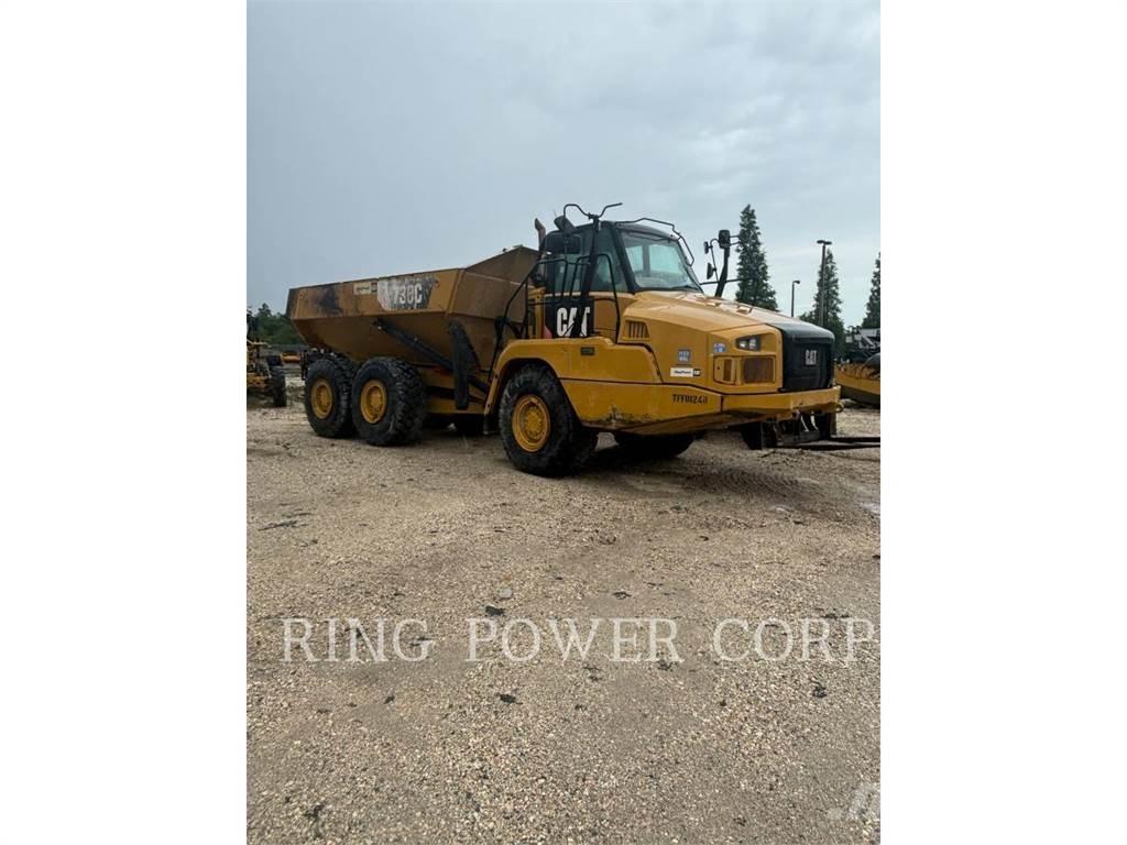 CAT 730CTG Шарнирно-сочленённые самосвалы