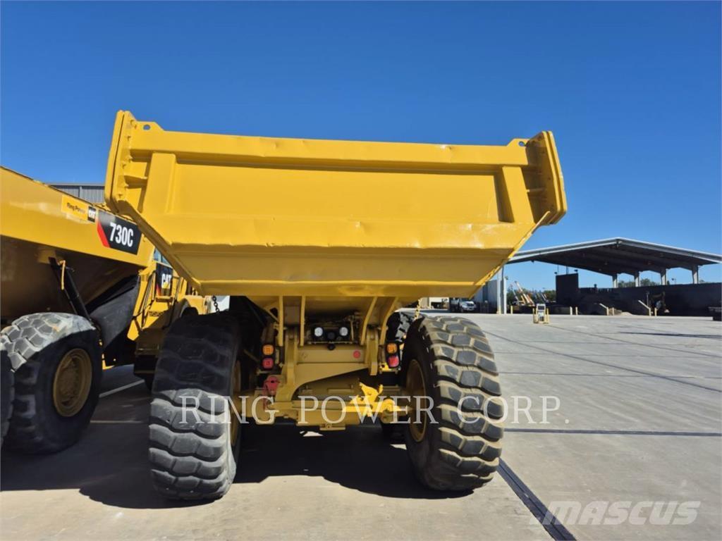 CAT 730TG Шарнирно-сочленённые самосвалы