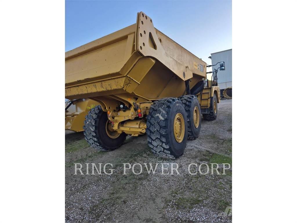 CAT 730TG Шарнирно-сочленённые самосвалы