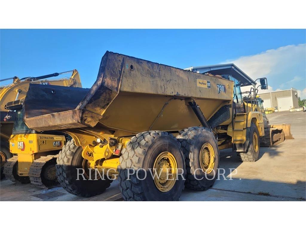 CAT 730TG Шарнирно-сочленённые самосвалы