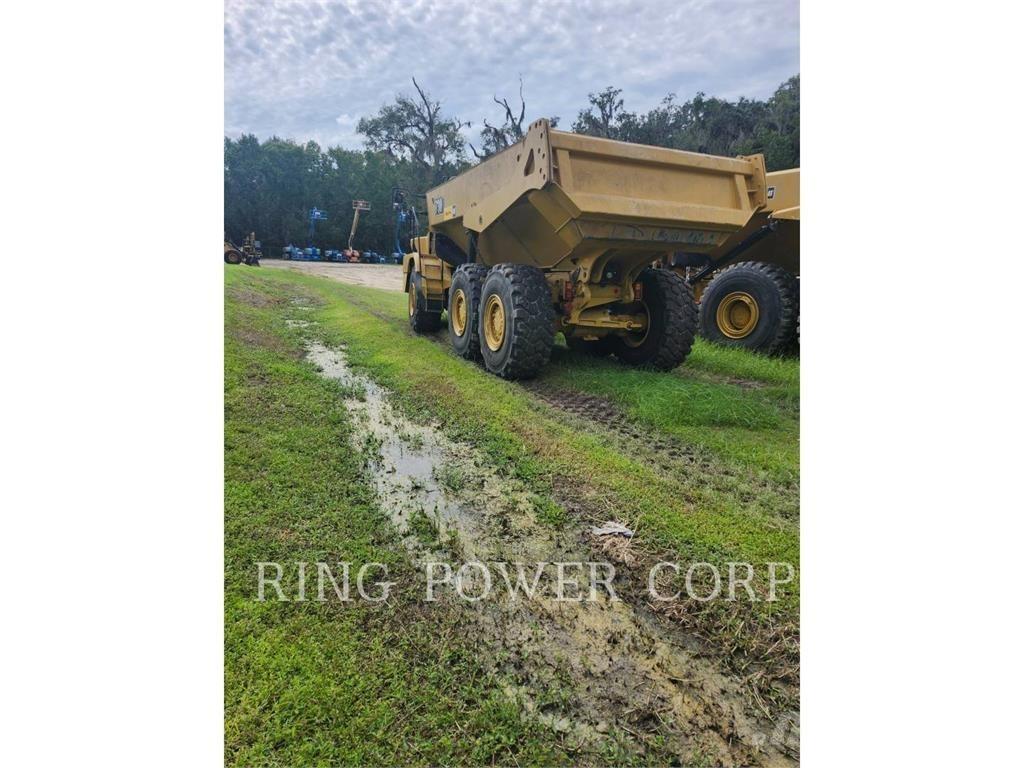 CAT 730TG Шарнирно-сочленённые самосвалы